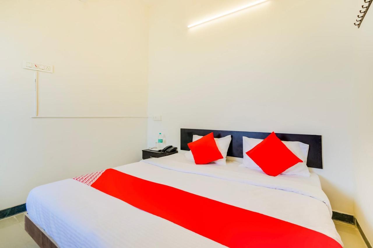 Отель Oyo 67267 Ss Residency Коимбатур Экстерьер фото